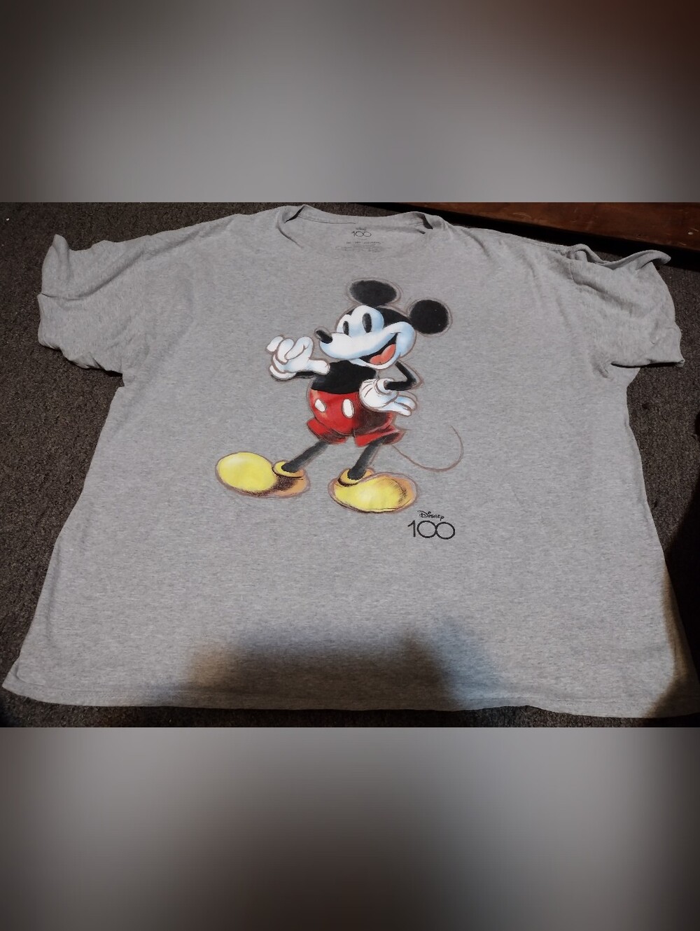 Disney Gray Mickey Mouse Women's Tee with Red and Yellow Accents Size 3X